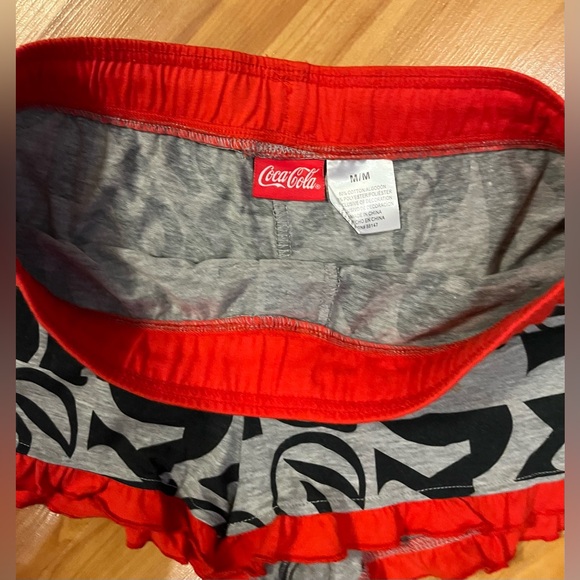 🌺Diet Coke Rare Women’s Red & Black Sleep Pants Size M EUC - Picture 4 of 6